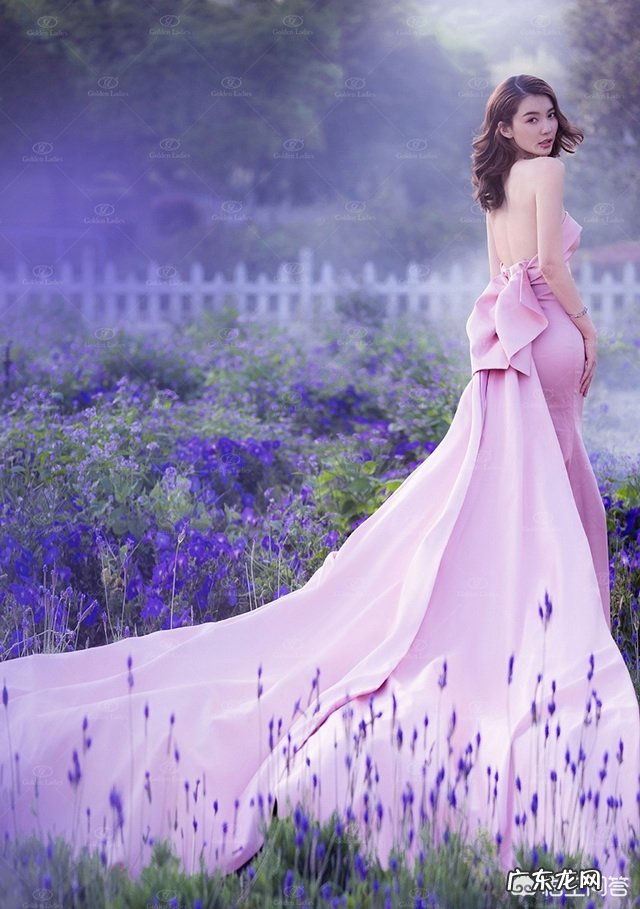 想拍美美的婚纱照,婚纱礼服该如何选择?