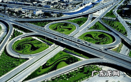 窗户正对马路的风水 马路跟桥成t形风水