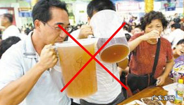 每次喝啤酒都拉肚子 喝啤酒会拉肚子嘛