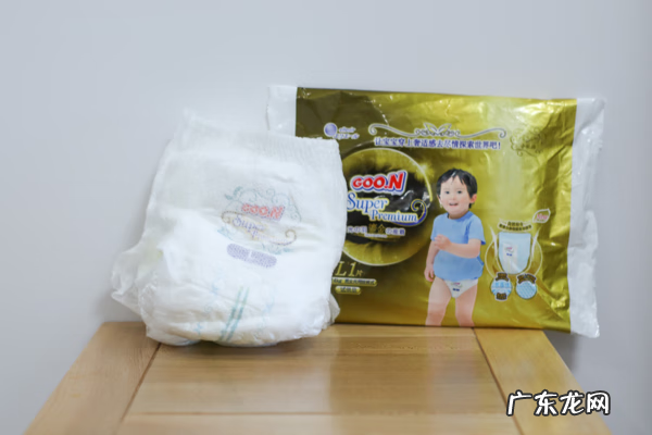 婴儿纸尿片怎么固定 婴儿纸尿片图片