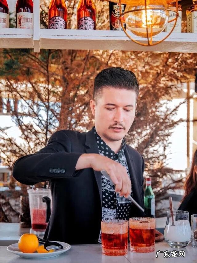 花式调酒4套基本动作 先生的花式调酒