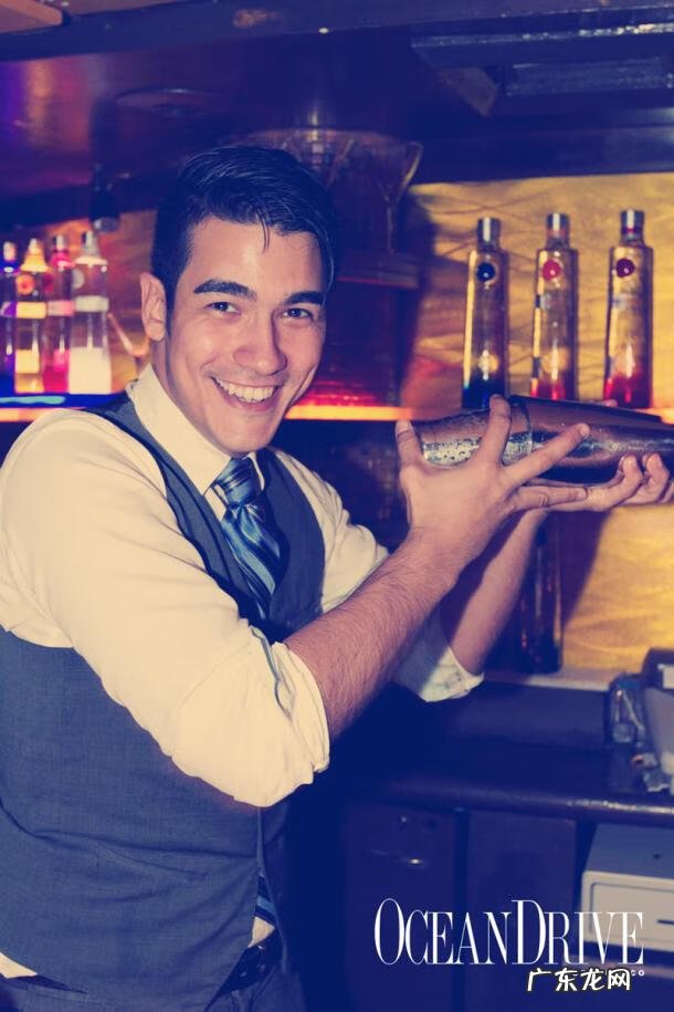 花式调酒4套基本动作 先生的花式调酒