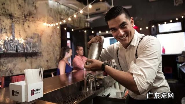 花式调酒4套基本动作 先生的花式调酒