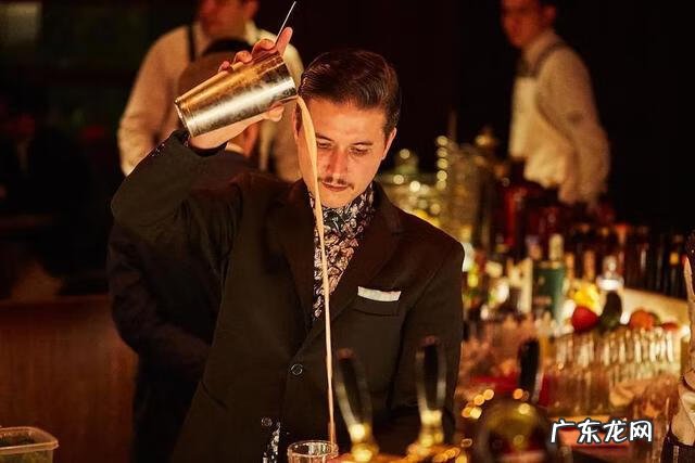 花式调酒4套基本动作 先生的花式调酒