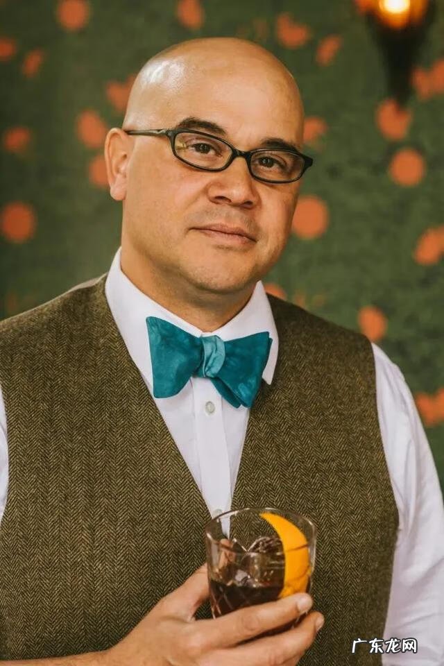 花式调酒4套基本动作 先生的花式调酒