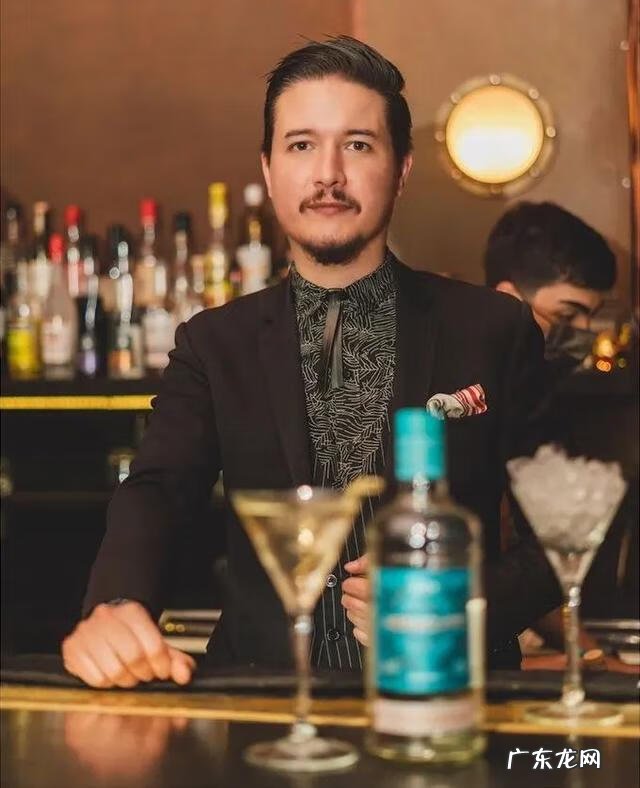 花式调酒4套基本动作 先生的花式调酒