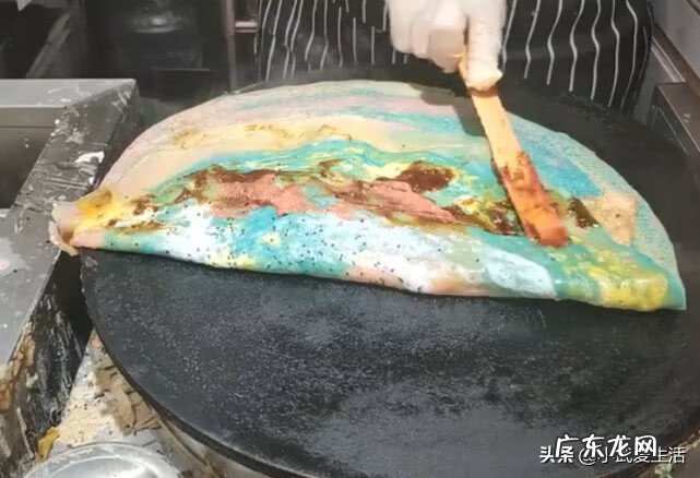 彩虹卷饼的做法 彩虹煎饼果子好吃嘛