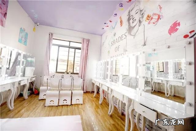 哪个学校培训美容美发 学美容美发到哪个培训学校好呢