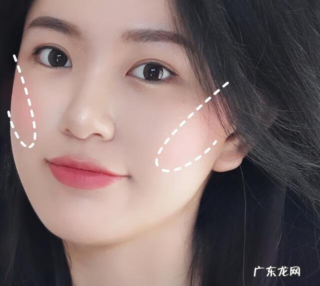 化妆腮红怎么打 腮红怎么打才好看