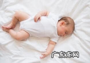 两个月孩子拉稀怎么回事 两个月宝宝拉稀怎么办呢