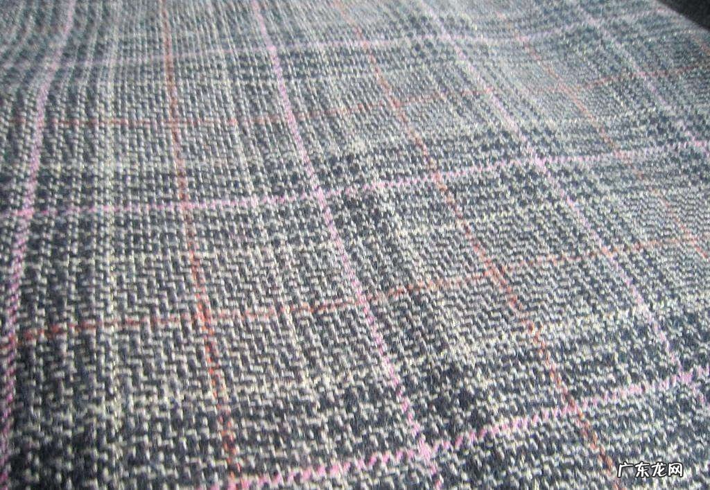 普通呢子大衣怎么清洗 呢子大衣怎么清洗?