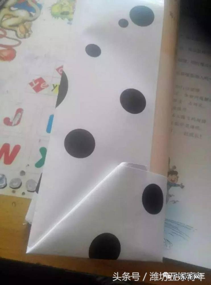 如何包纸书皮韩式 韩式包书皮步骤