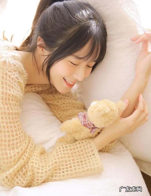 如何哄女孩子高兴 怎样哄女孩子开心的方法