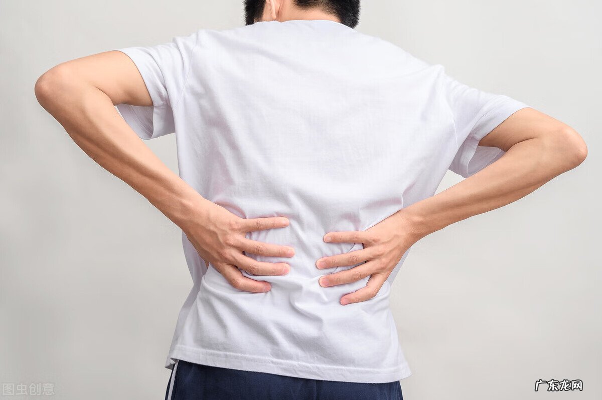 怎样判断自己得了强直性脊柱炎 脊柱炎