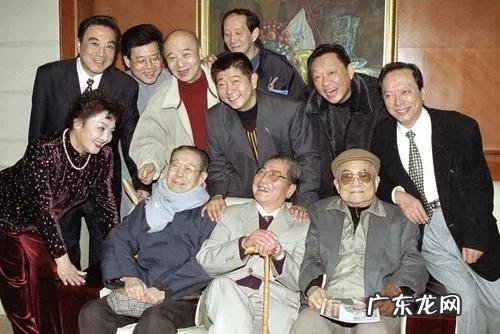 “滑稽戏泰斗”87岁周柏春养生秘诀:3个习惯,福寿双全