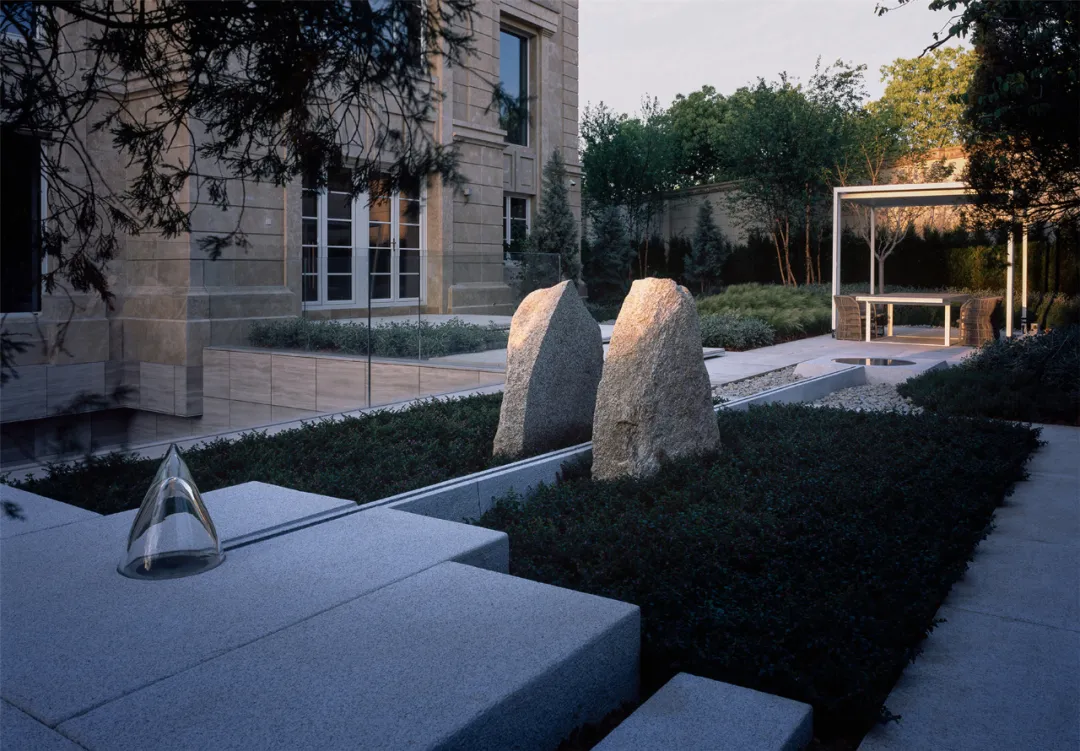 上海小花园民宿 上海民宿花园风水设计