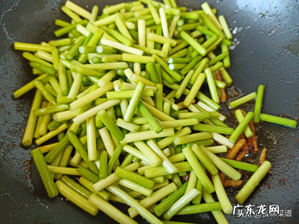 蒜苔怎么做好吃全窍门 蒜苔的做法有哪些