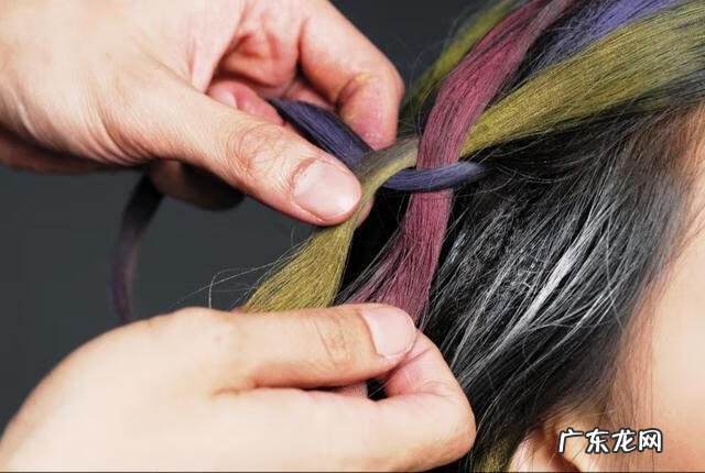 自己给自己染发最简单的方法 天然染发方法有哪些