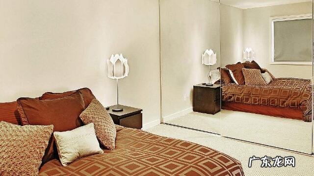 宝剑怎么放风水好 卧室里放宝剑的风水