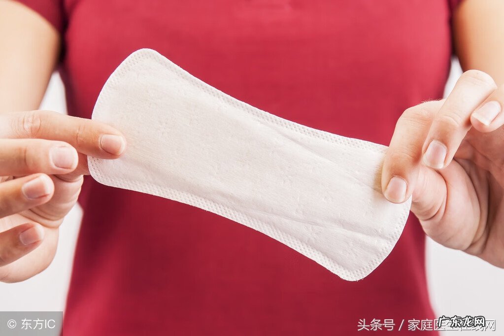 来月经血黑色怎么回事 月经血黑色怎么回事