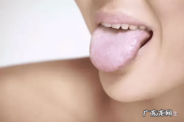 舌头发白什么情况 舌头发白是怎么回事儿?