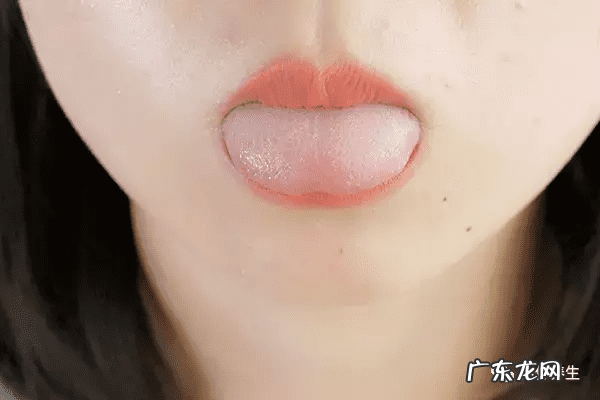 舌头发白什么情况 舌头发白是怎么回事儿?