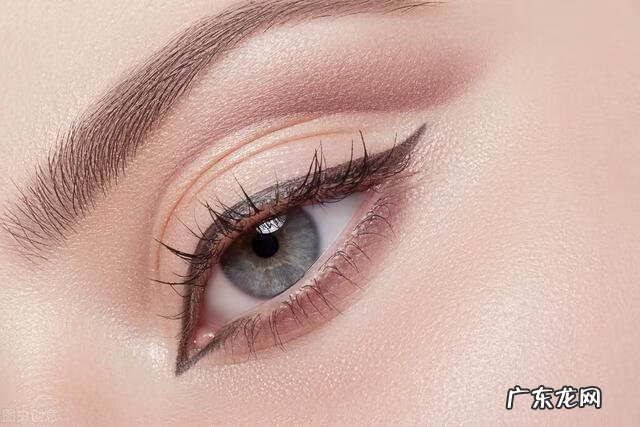 单眼皮怎么画眼影图解 单眼皮怎么画眼影?