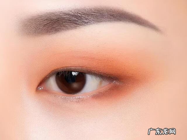 单眼皮怎么画眼影图解 单眼皮怎么画眼影?