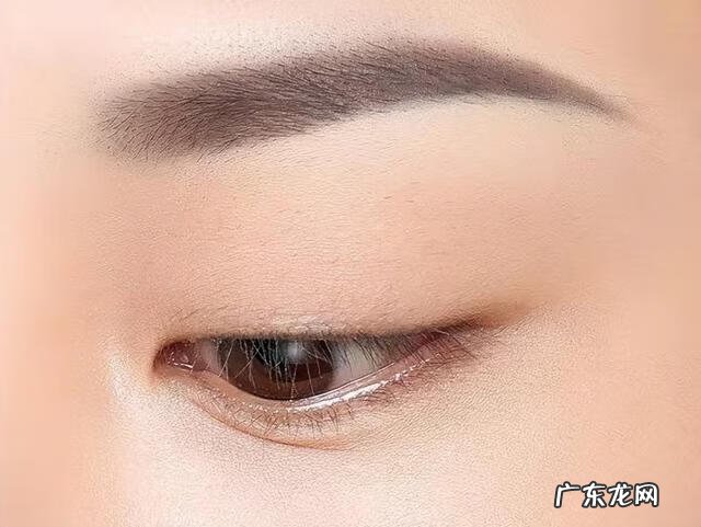 单眼皮怎么画眼影图解 单眼皮怎么画眼影?