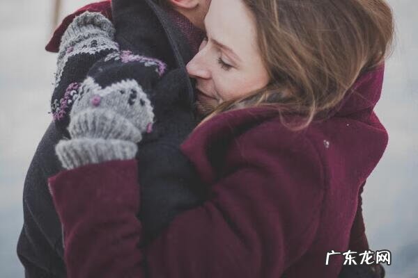 羊毛毛衣怎么洗 羊毛大衣怎么洗