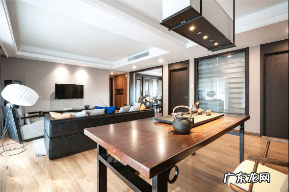 一梯两户门对门如何化解 风水上两户门对门间距18米