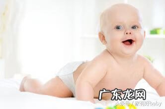新生儿脸上湿疹是什么原因引起的 新生儿脸上湿疹是什么引起的