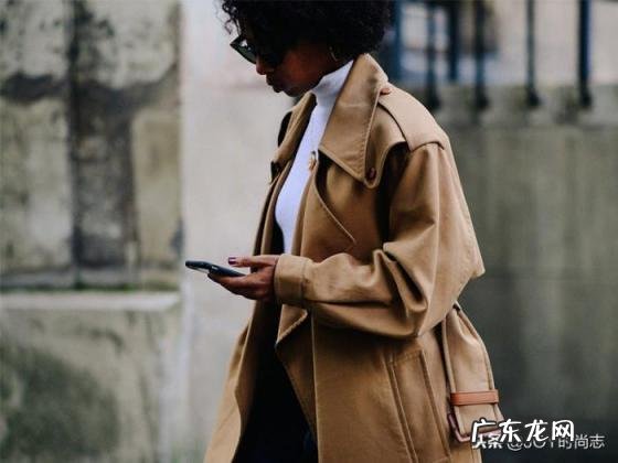 卡其色配什么颜色好看衣服 三种颜色的最佳搭配