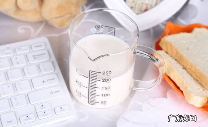 奶粉和牛奶哪个更好 奶粉和牛奶哪个更好更有营养