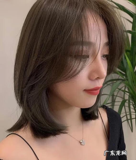 胖脸适合什么短发发型 适合胖脸的短发发型女