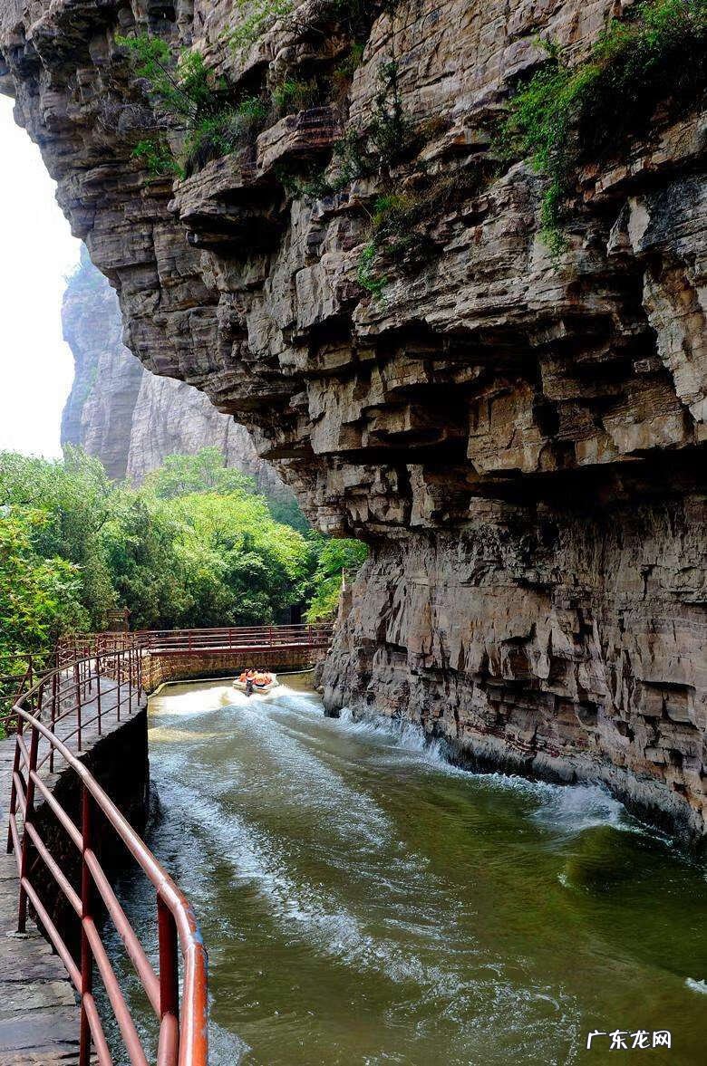 风水先生看风水传说故事 水渠是哪里