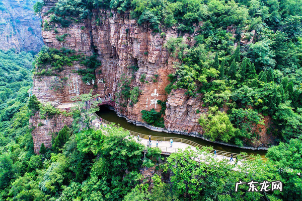 风水先生看风水传说故事 水渠是哪里