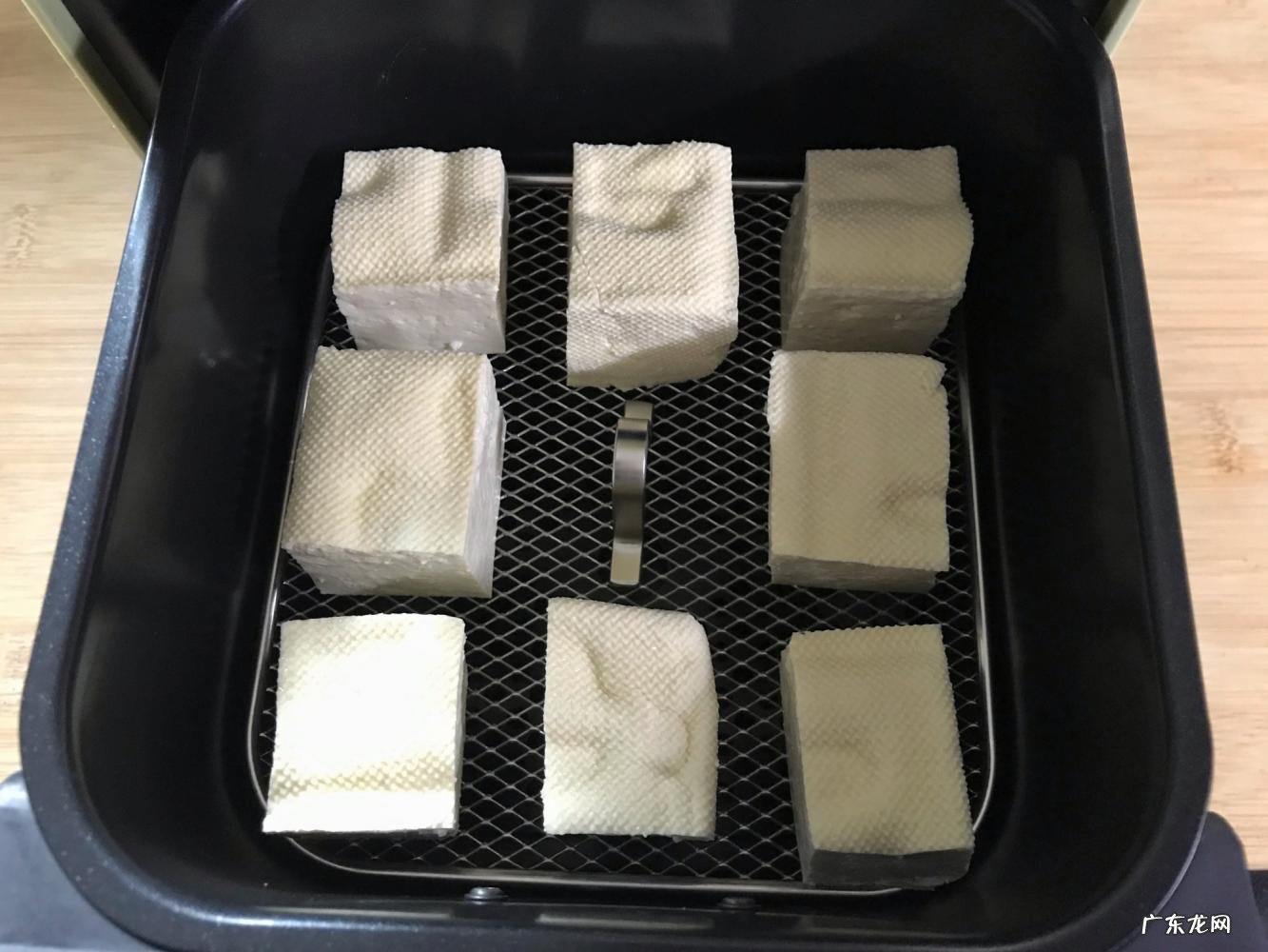 空气炸锅怎么做豆腐好吃又简单 家常豆腐外酥里嫩的做法大全