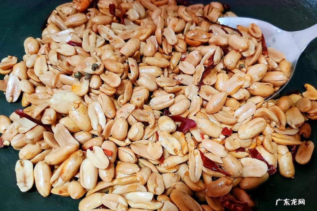 带皮花生的做法大全简单 花生米这么做好吃