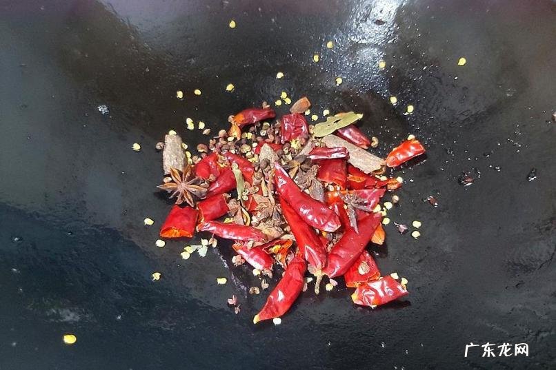 带皮花生的做法大全简单 花生米这么做好吃