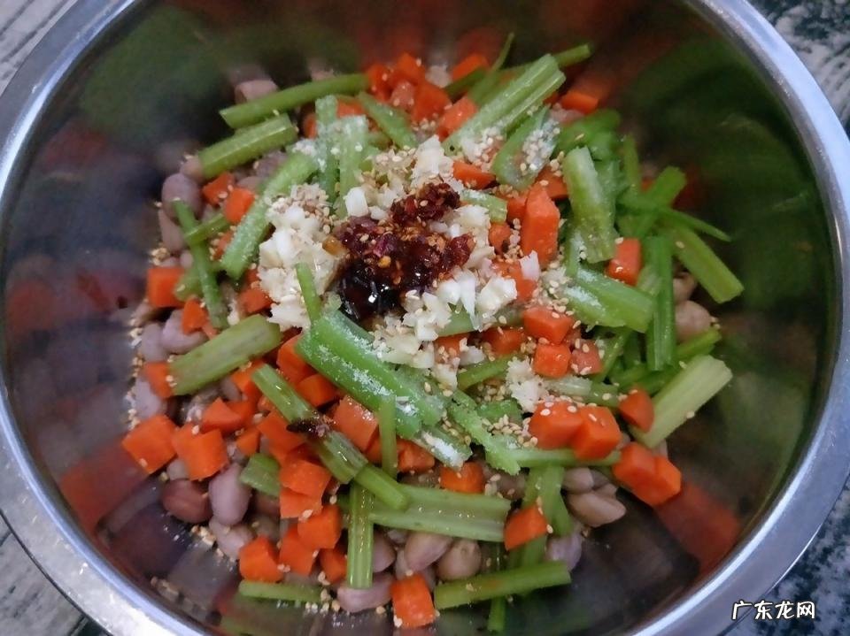 带皮花生的做法大全简单 花生米这么做好吃