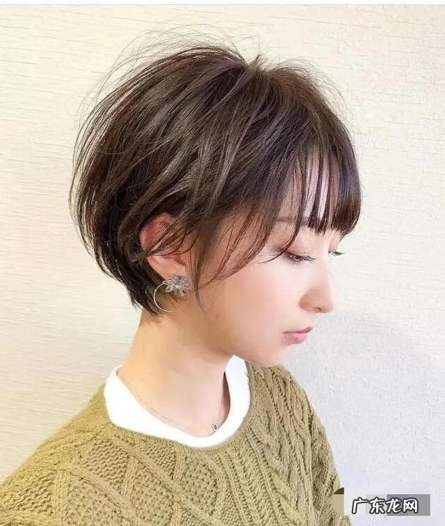 圆脸短发发型图片