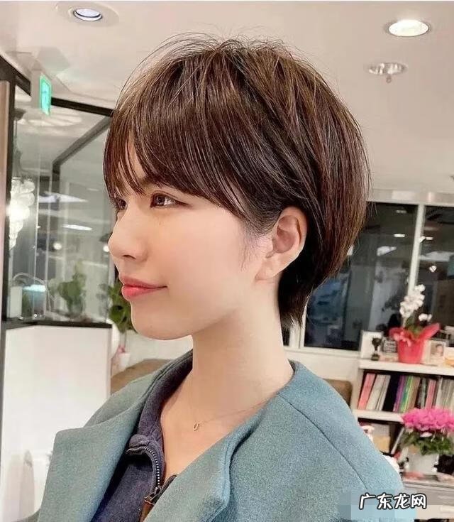 圆脸短发发型图片