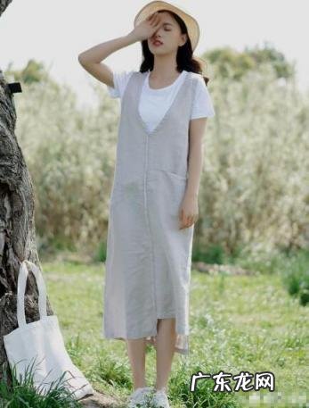 复古服装风格特点,复古服装风格装饰道具