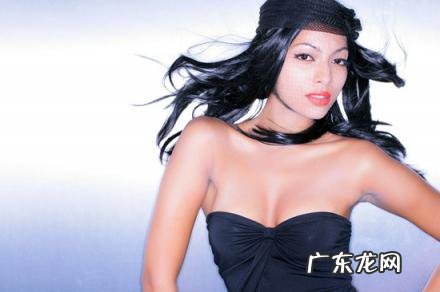 无肩带内衣怎么穿才不会掉下来，无肩带内衣不会掉下来吗