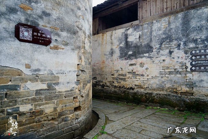 装修背靠金山图片 背靠金山的风水