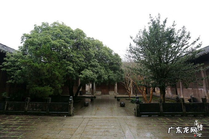 装修背靠金山图片 背靠金山的风水