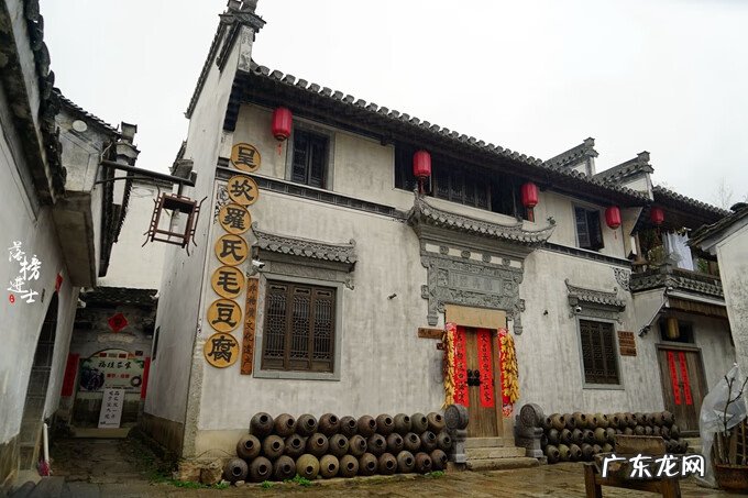 装修背靠金山图片 背靠金山的风水