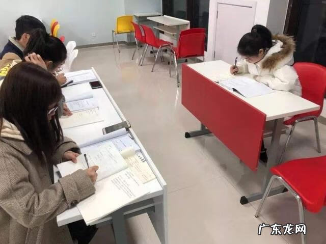 有没有考公务员的培训班 公务员培训班有哪些