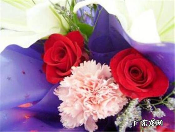 结婚纪念日送什么花给老婆合适 结婚纪念日送花吗